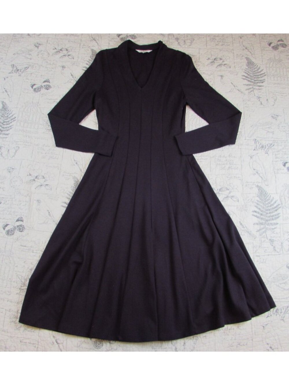 EUC $295 LK Bennett Aviana Loganberry Purple V neck Jersey Dress US 4 UK 8